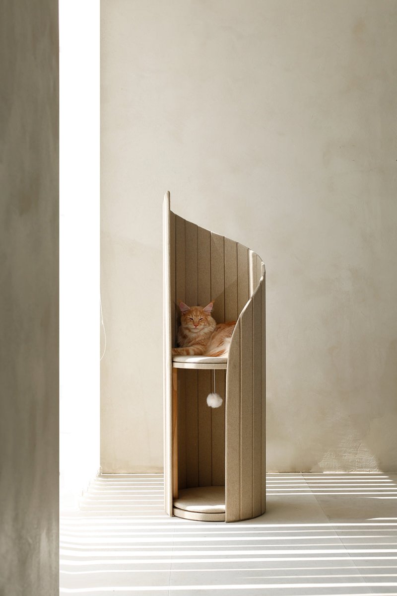 Time Tower — Moderne Kattentoren met Krabpaal